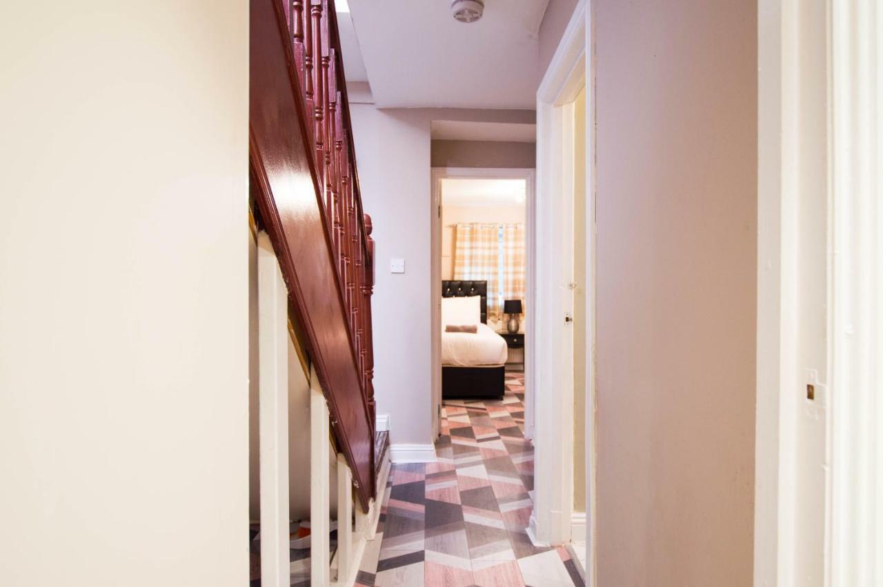 Montgomery Apartments - Crighton Единбург Екстер'єр фото