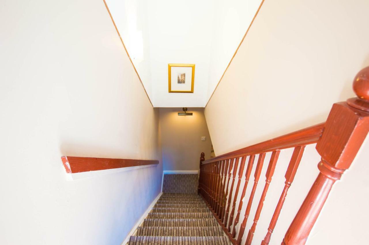 Montgomery Apartments - Crighton Единбург Екстер'єр фото